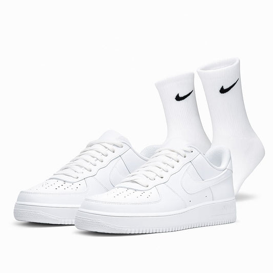 Nike Air Force 1s+Nike socks combo
