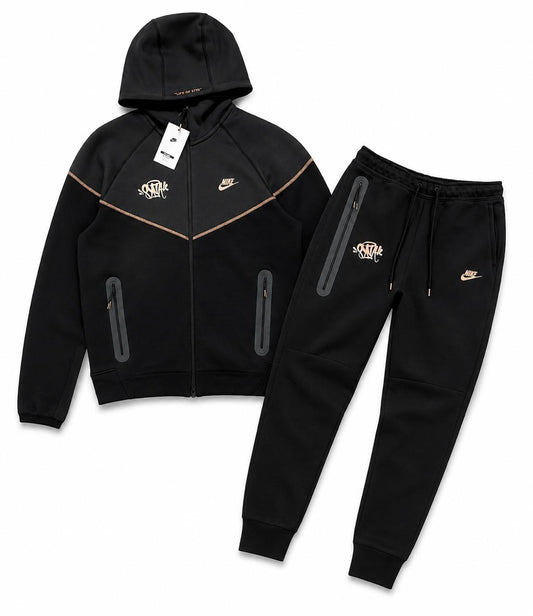 Syna X Nike Tech fleech