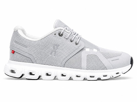 On Cloud Sneaker